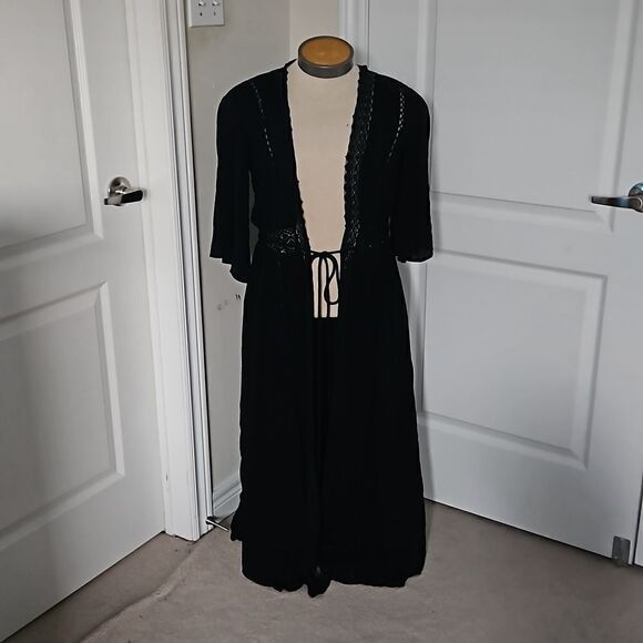 Goa Beachwear By Japna Ladies Pullover Robe With Lace Trim Small Black - Picture 1 of 16